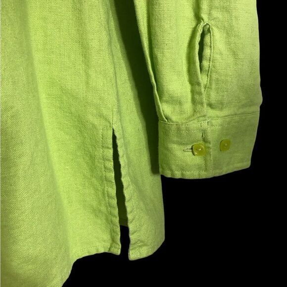 Kim Rogers top Sz S linen blend green square button front tab sleeve side slits - Picture 3 of 8